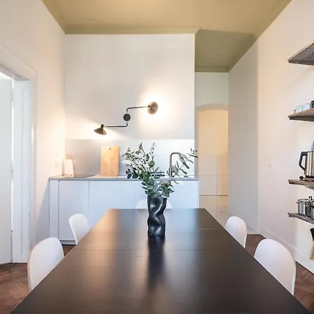 Renovated Historical In The Center Of