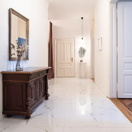 شقة Renovated Historical In The Center Of *